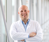 Dr. med. Daniel Behme ist Professor für Interventionelle und Präventive Neuroradiologie an der Uni Magdeburg.